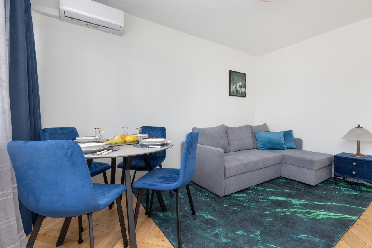 Cozy And Comfortable Wola Apartment By Noclegi Renters Varsovie Extérieur photo