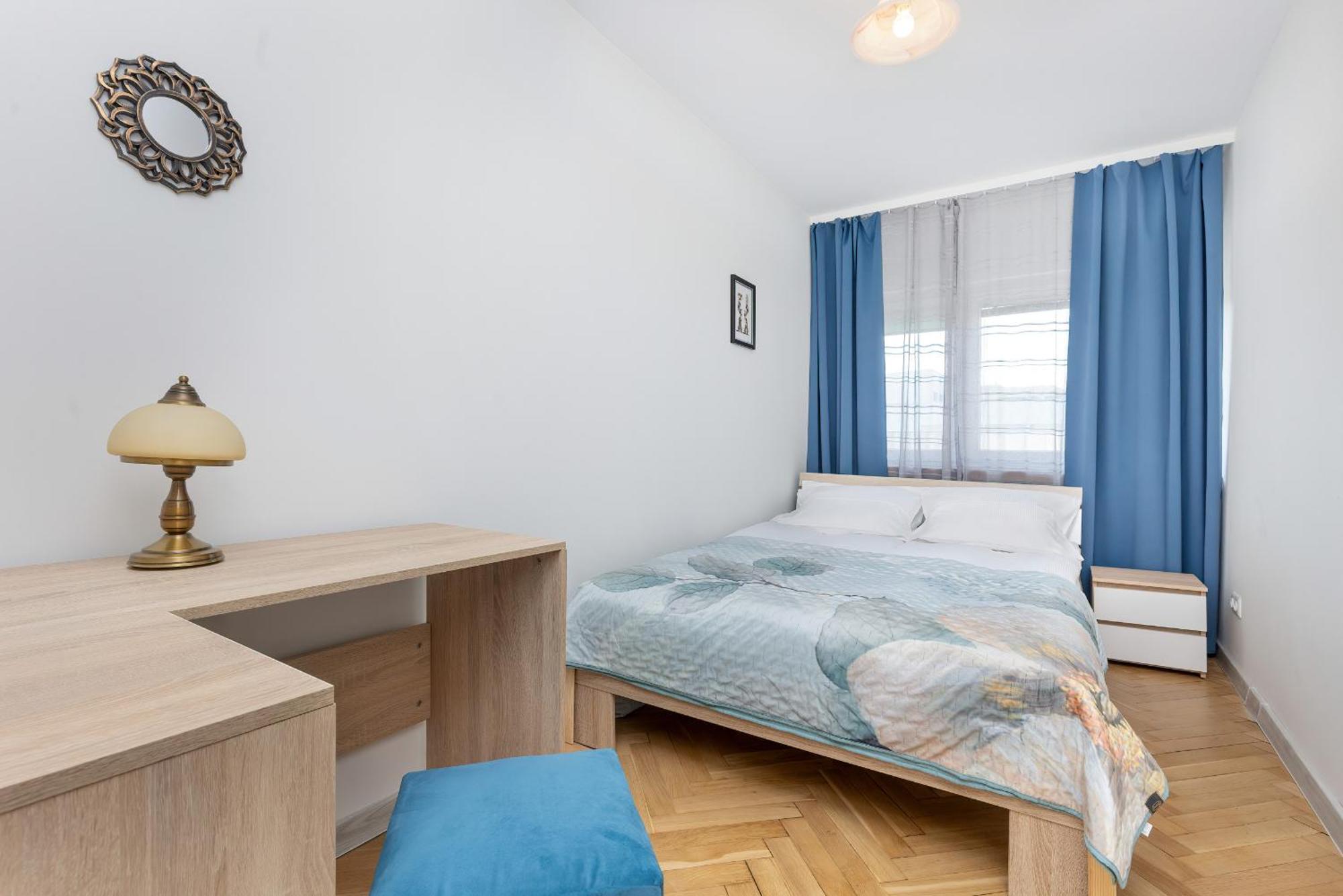 Cozy And Comfortable Wola Apartment By Noclegi Renters Varsovie Extérieur photo
