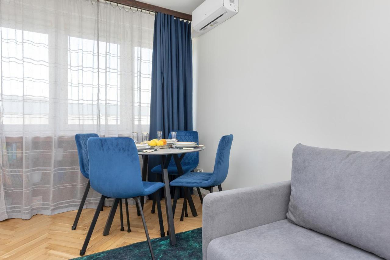 Cozy And Comfortable Wola Apartment By Noclegi Renters Varsovie Extérieur photo